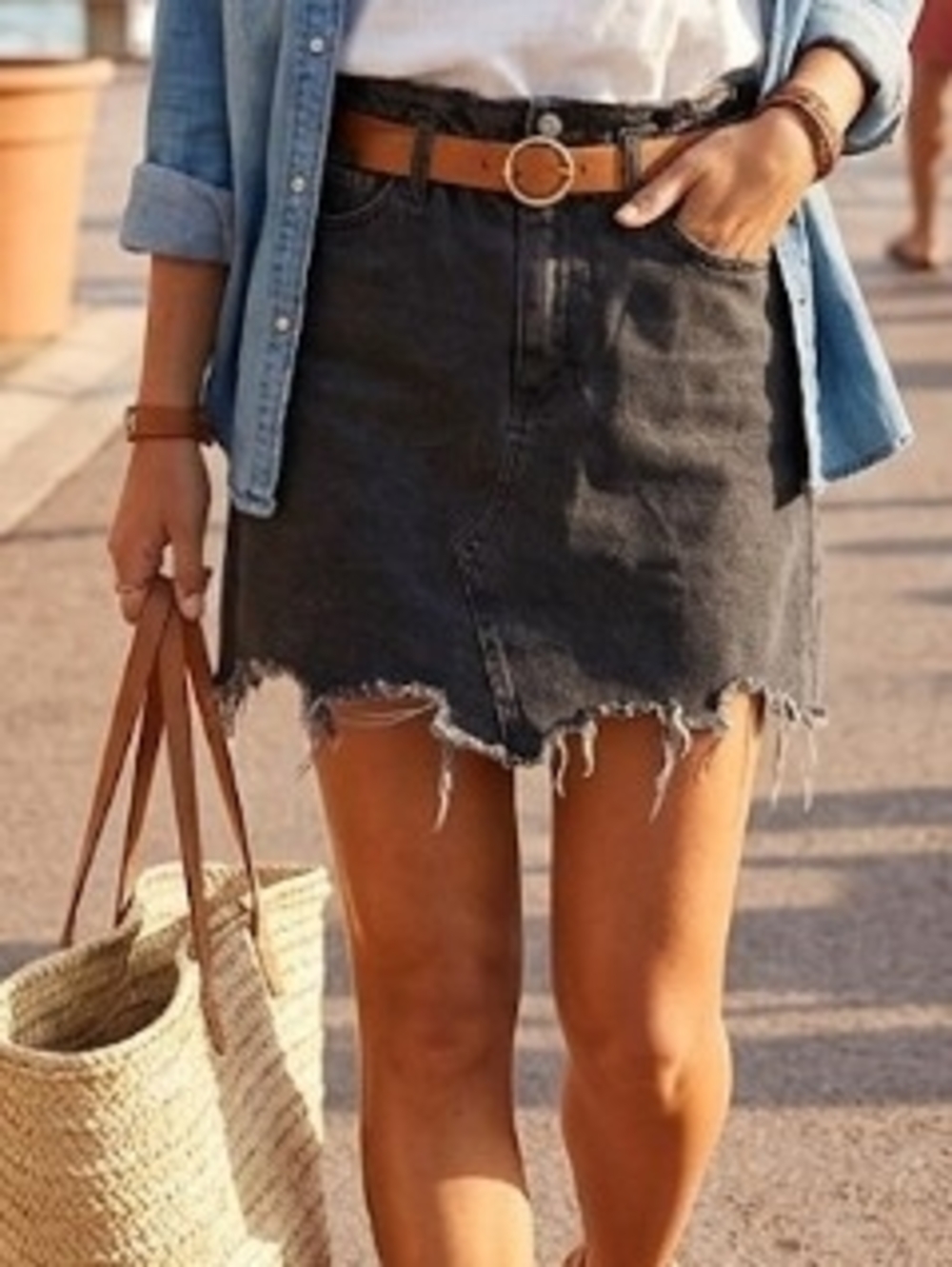 Zara Black Frayed Hem Denim Mini Skirt (Sz S) Beach Boardwalk Everyday Summer